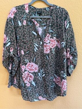 Torrid Pink Floral V-Neck Blouse - Harper - 3  Plus